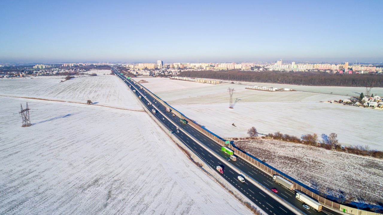 Dálnice D1 – protihluková stěna Formanská - Straßen- und Brückenbau